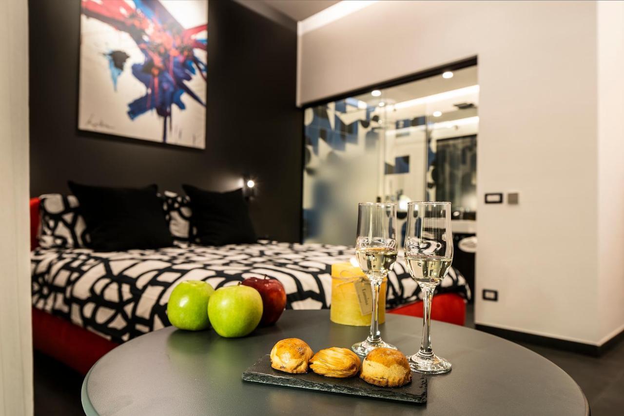 Le Stanze Del Barone Bed and Breakfast Napoli Eksteriør billede